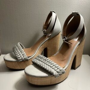 Dolce  Vita platform heel